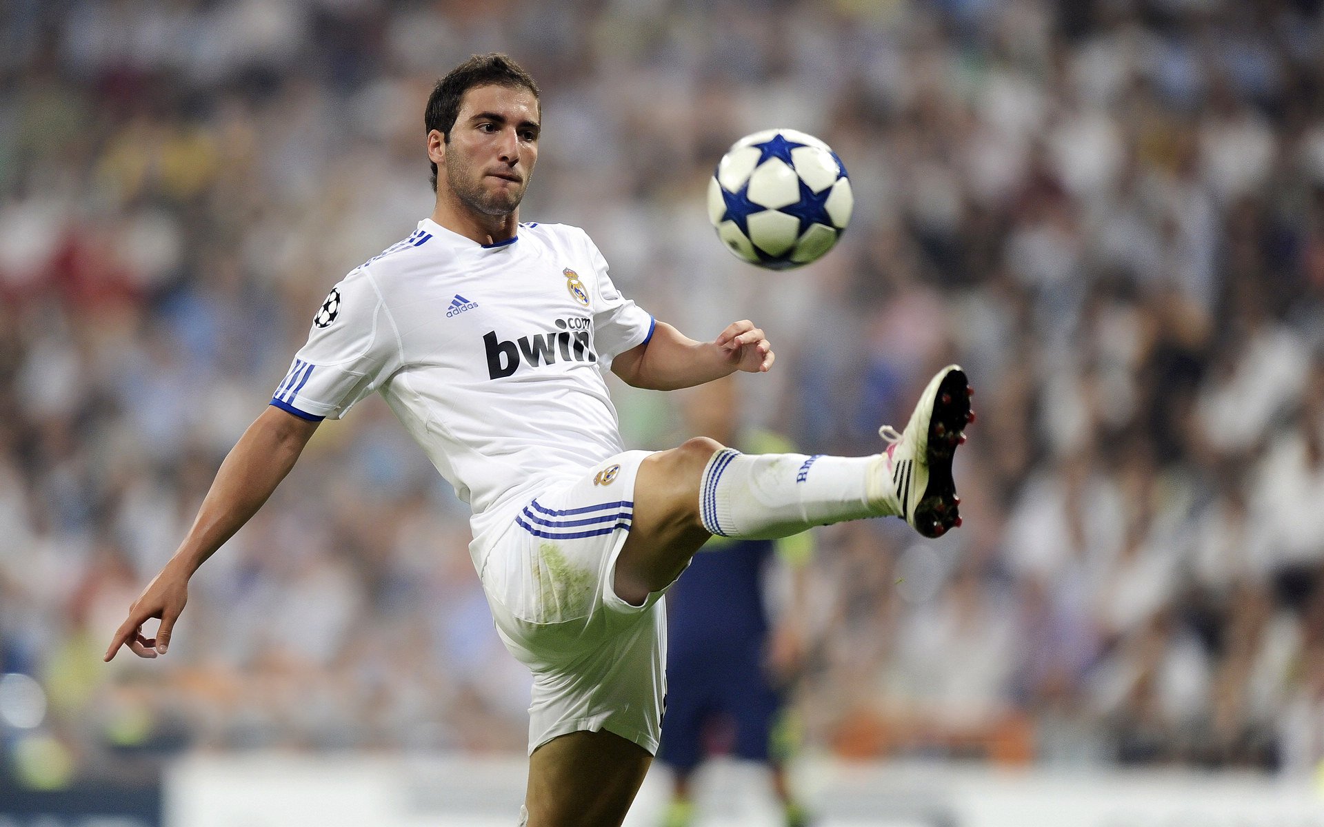 JackeyLove回归赛场,逆转首场状态亮眼,热火观众沸腾!