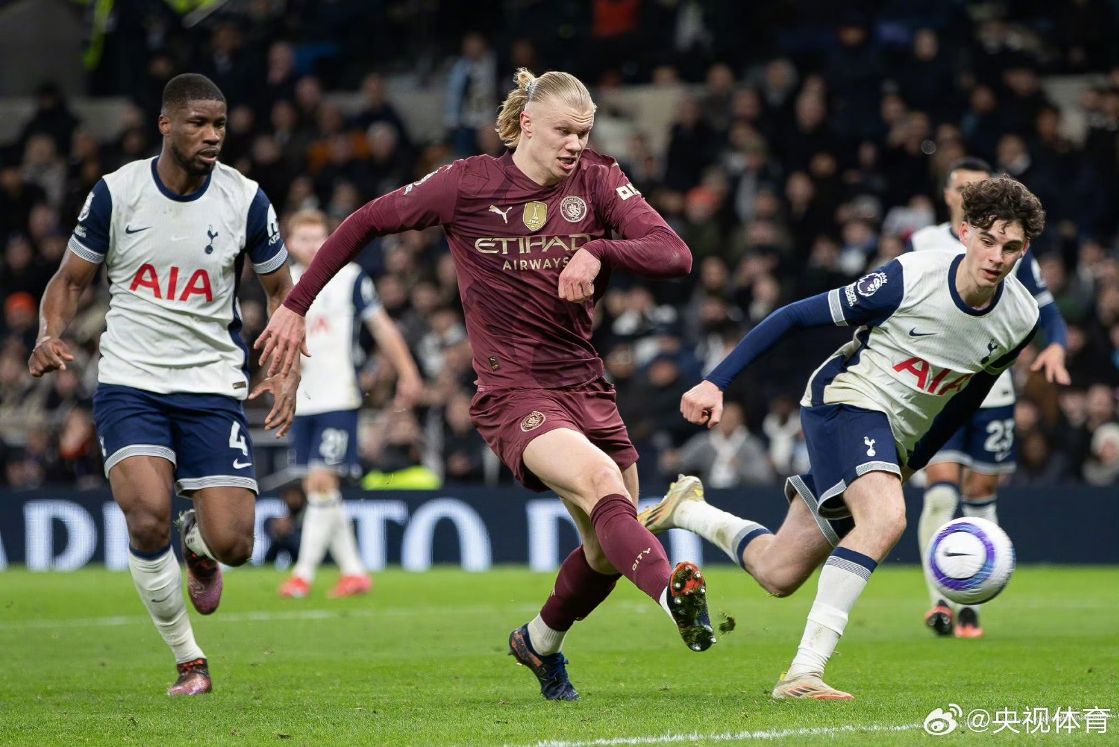 哈兰德赛点兑现,罗马淘汰曼联晋级四强,主帅激动落泪 哈兰德赛点兑现,罗马淘汰曼联晋级四强,主帅激动落泪